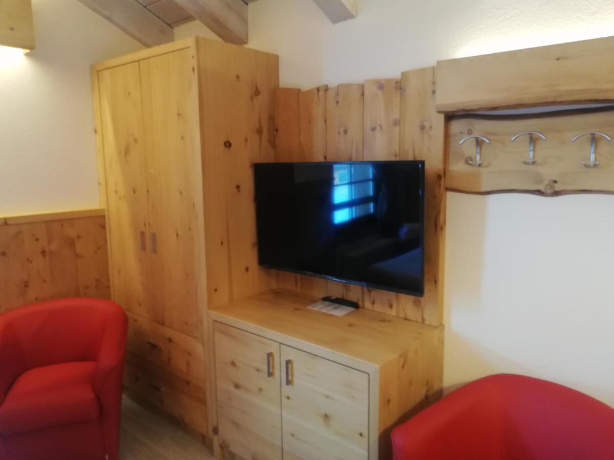 Ski Holidays Apartments ลีวินโญ ภายนอก รูปภาพ